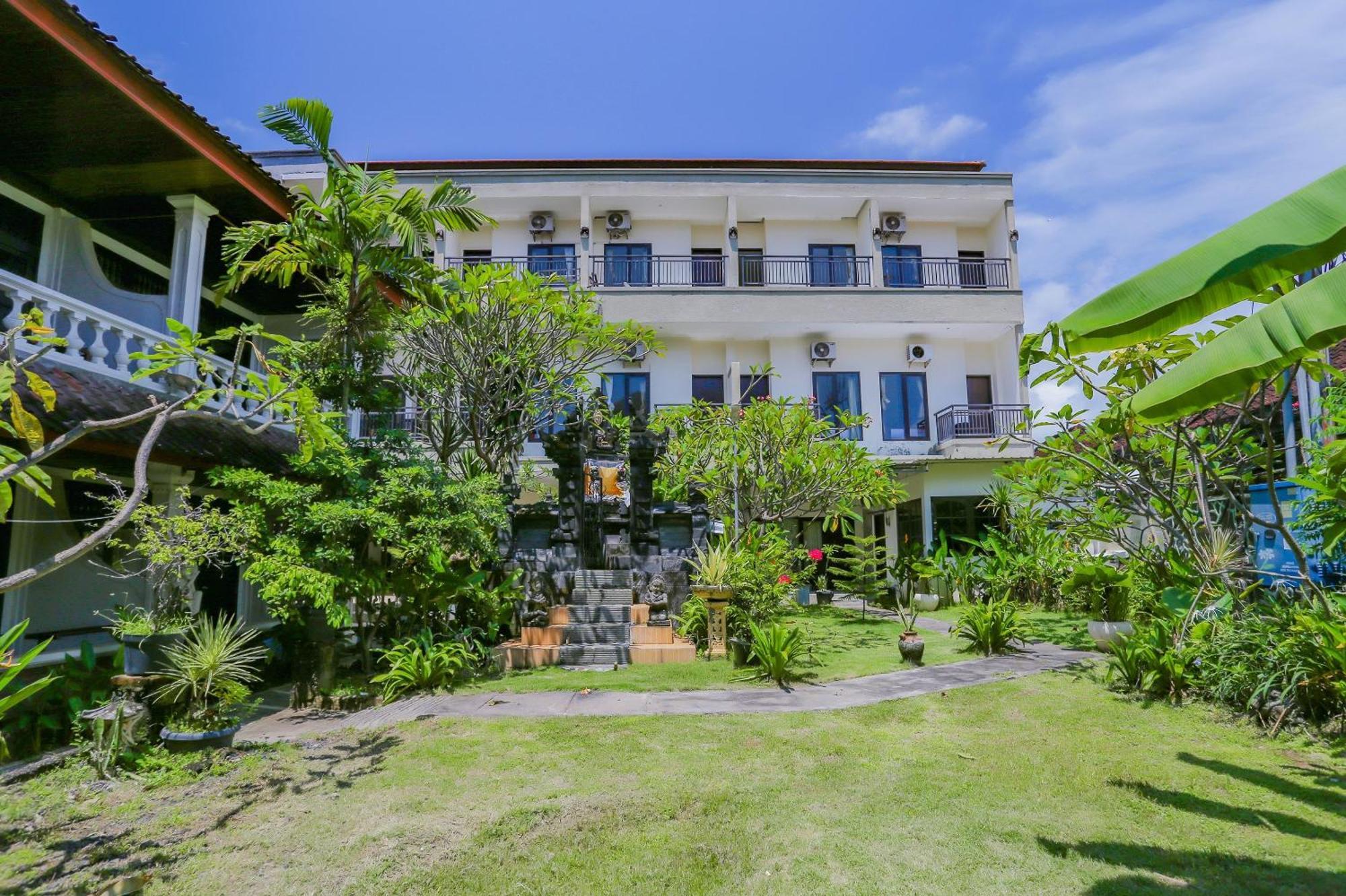 Oyo 4012 Ari Beach Inn Kuta Lombok Zewnętrze zdjęcie